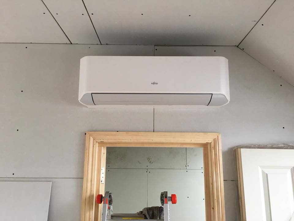 Fujitsu AC installation in Twickenham High Efficiency installed in Battersea, Wandsworth
