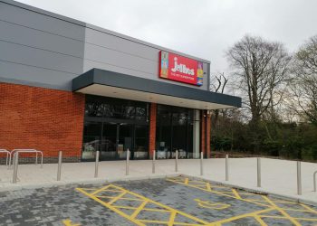 Jollyes Pet Superstore, Air Conditioning Installation in Gosport - London SAC 1